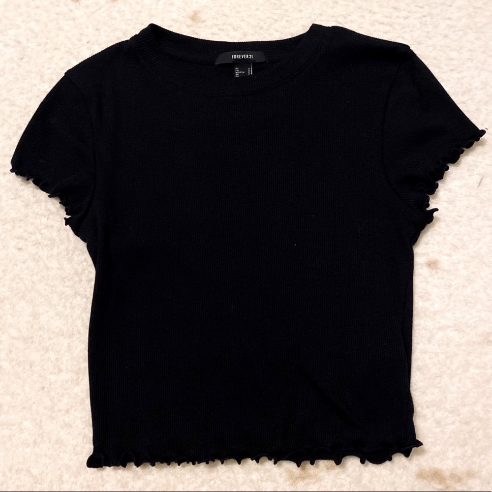 FOREVER 21 BLACK CROPPED TEE
